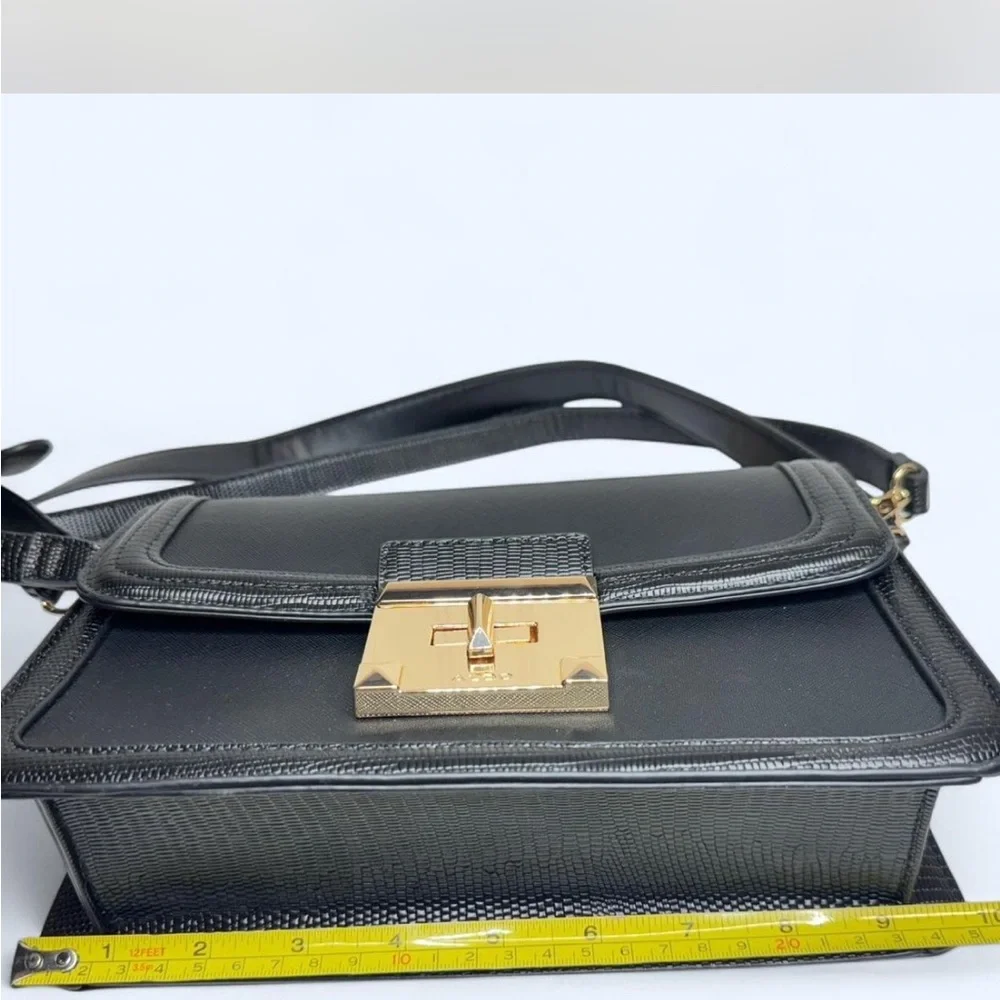 ALDO Black and Gold Accent Chain Shoulder Bag Crossbody •new• - Picture 6 of 8
